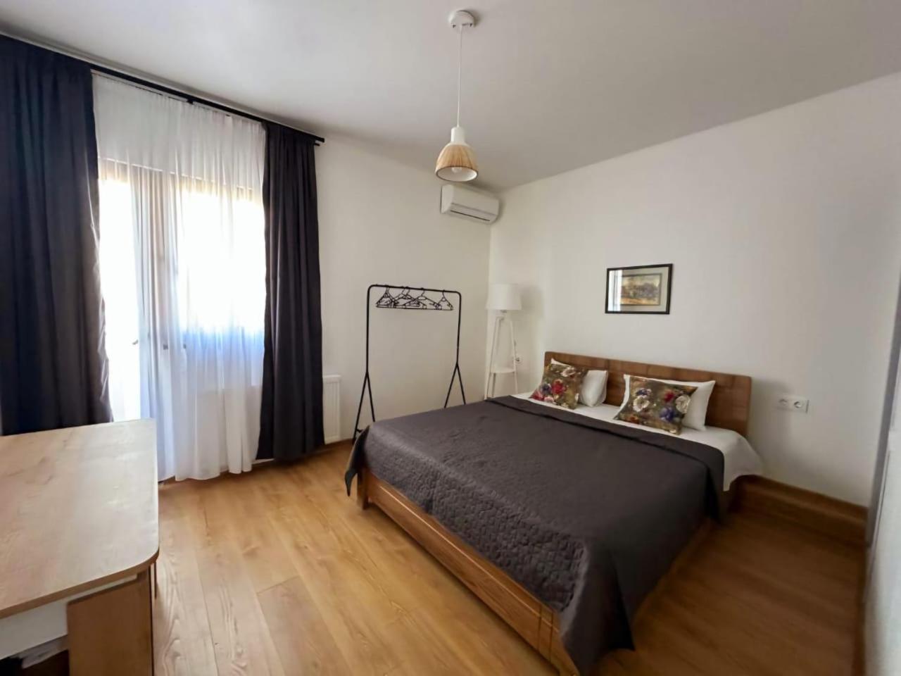 Hotel Home Tbilisi Esterno foto