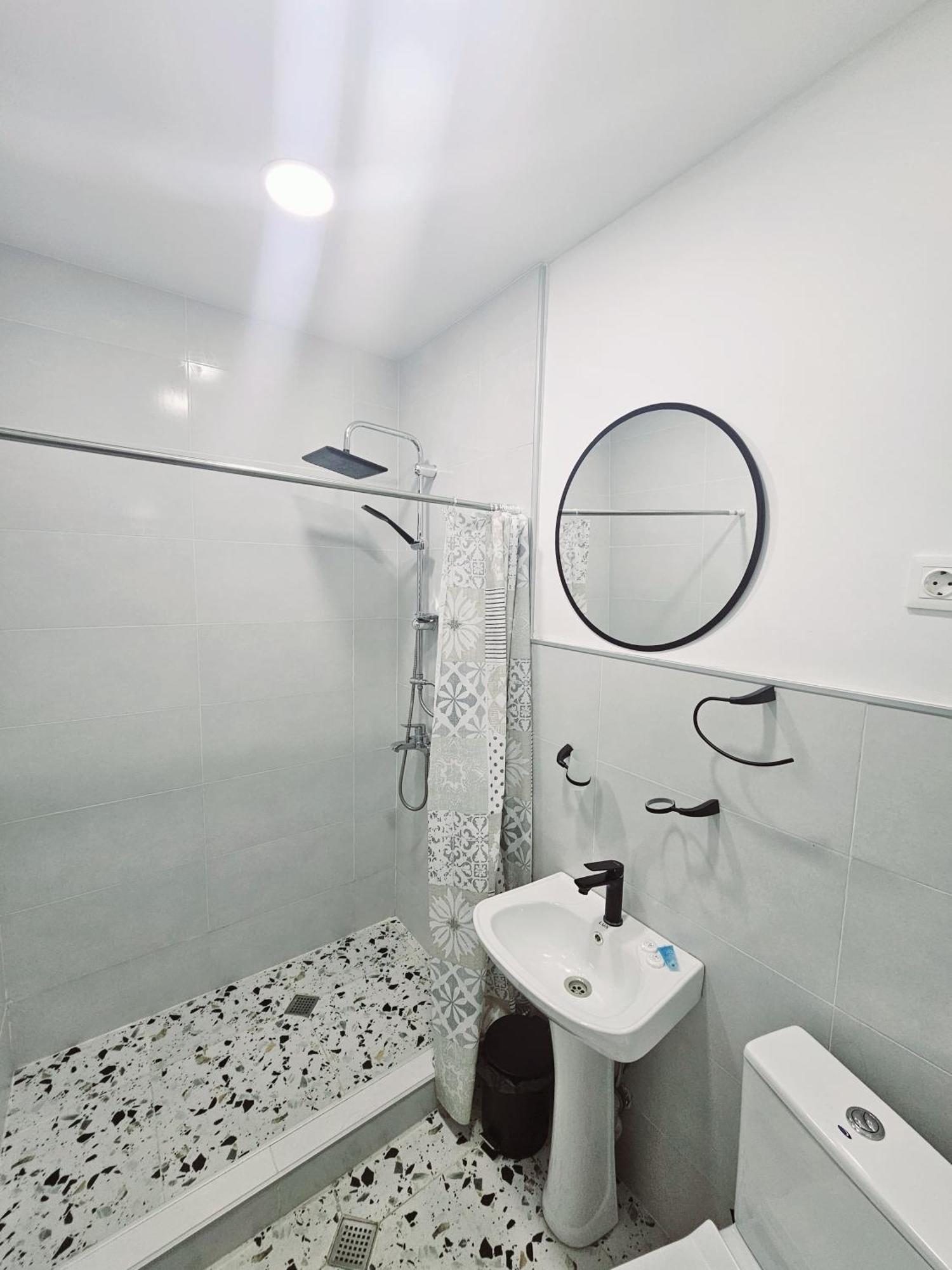 Hotel Home Tbilisi Esterno foto